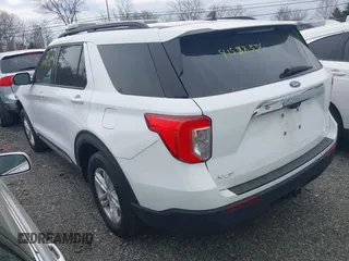 2022 Ford Explorer XLT with VIN 1FMSK8DH8NGA53766, listed as a IAAI auction lot 41588336 with 11,916 mi miles and . Bid and sale history available at DreamBid. Image 3.