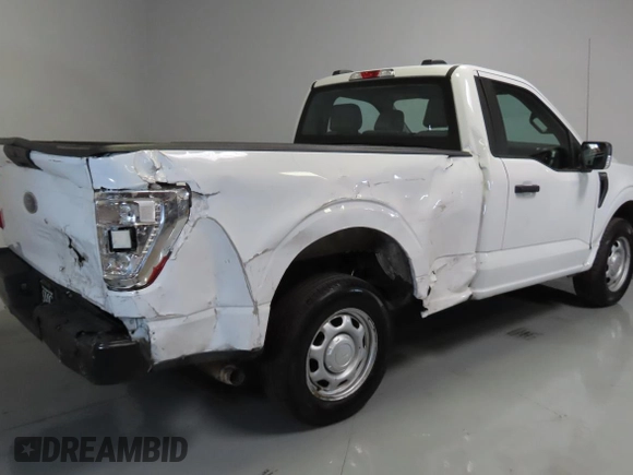 2022 Ford F-150 XL with VIN 1FTMF1CB4NKD23966, listed as a Copart auction lot 62537415 with 80,836 mi miles and Salvage title. Bid and sale history available at DreamBid. Image 3.