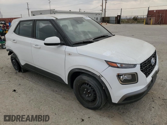 2020 Hyundai Venue SE with VIN KMHRB8A32LU027217, listed as a Copart auction lot 62947424 with 29,436 mi miles and Salvage Title. Bid and sale history available at DreamBid. Image 4.