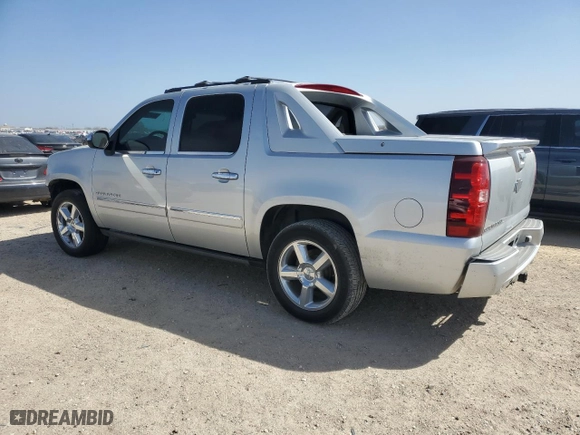 2013 Chevrolet Avalanche LTZ with VIN 3GNMCGE0XDG321451, listed as a Copart auction lot 47413935 with 174,216 mi miles and Salvage Title. Bid and sale history available at carsss.com. Image 2.