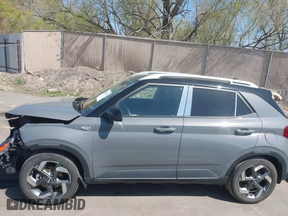 2022 Hyundai Venue SEL with VIN KMHRC8A34NU193027, listed as a IAAI auction lot 42003432 with 16,393 mi miles and . Bid and sale history available at DreamBid. Image 15.