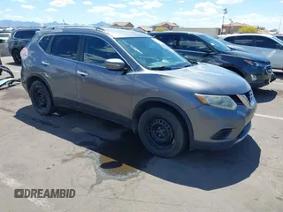 2015 Nissan Rogue SV with VIN 5N1AT2ML0FC862309, listed as a IAAI auction lot 42138785 with 271,537 mi miles and . Bid and sale history available at carsss.com. Image 1.