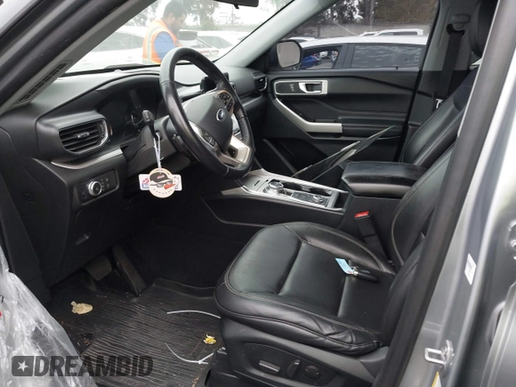 2020 Ford Explorer XLT z VIN 1FMSK8DH9LGC47171, wystawiony jako IAAI lot #41831263 z przebiegiem 78 679 mil mil oraz . Historia ofert i sprzedaży dostępna na DreamBid. Obrazek 19.