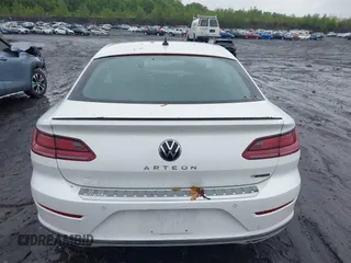 2023 Volkswagen Arteon SEL Premium R-Line z VIN WVWTR7AN4PE014292, wystawiony jako IAAI lot #42331800 z przebiegiem 6 389 mil mil oraz . Historia ofert i sprzedaży dostępna na DreamBid. Obrazek 16.