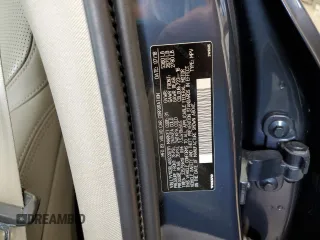 2019 Volvo XC60 Inscription with VIN LYV102RL4KB228781, listed as a Copart auction lot 62161715 with 61,501 mi miles and Salvage title. Bid and sale history available at DreamBid. Image 13.