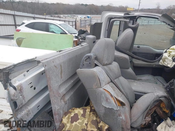 2008 Ford F-150 XL z VIN 1FTRF12W68KE70627, wystawiony jako IAAI lot #41448219 z przebiegiem Nie podano mil oraz . Historia ofert i sprzedaży dostępna na DreamBid. Obrazek 8.