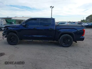 2022 Toyota Tundra 2WD SR5 with VIN 5TFLA5AB3NX009183, listed as a IAAI auction lot 41029101 with 104,806 mi miles. Bid and sale history available at carsss.com. Image 14.