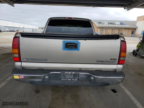 1999 Chevrolet Silverado 1500 LS with VIN 2GCEC19T3X1161568, listed as a Copart auction lot 53335945 with 290,601 mi miles and Clean Title. Bid and sale history available at carsss.com. Image 6.