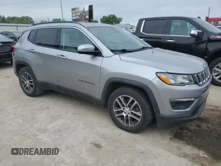 2019 Jeep Compass Latitude with VIN 3C4NJCBB1KT636757, listed as a Copart auction lot 56056115 with 81,847 mi miles and Salvage title. Bid and sale history available at DreamBid. Image 4.