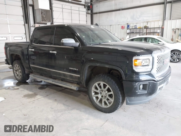 2015 GMC Sierra 1500 Denali z VIN 3GTU2WEJ8FG321045, wystawiony jako IAAI lot #41790541 z przebiegiem 239 945 mil mil oraz . Historia ofert i sprzedaży dostępna na DreamBid. Obrazek 1.