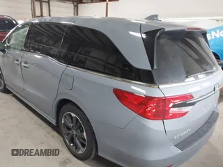 2024 Honda Odyssey Elite with VIN 5FNRL6H9XRB048821, listed as a IAAI auction lot 41500573 with 9,644 mi miles. Bid and sale history available at carsss.com. Image 3.