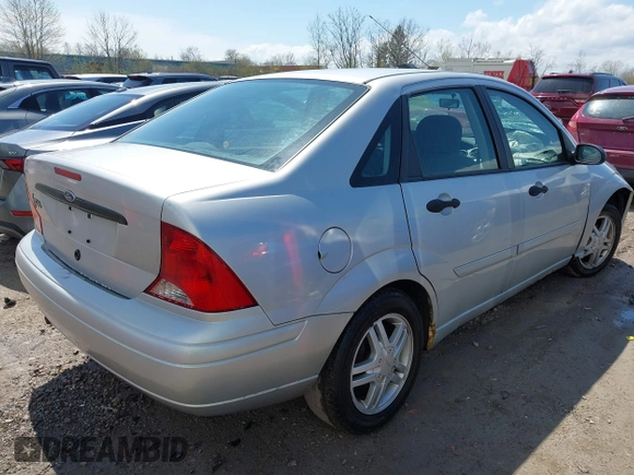 2002 Ford Focus SE with VIN 1FAFP34P62W359650, listed as a IAAI auction lot 41999719 with 98,649 mi miles and . Bid and sale history available at carsss.com. Image 4.