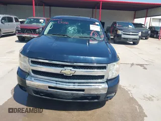 2007 Chevrolet Silverado 1500 LT w/1LT with VIN 2GCEC19C871678672, listed as a IAAI auction lot 41855644 with 184,008 mi miles. Bid and sale history available at carsss.com. Image 12.