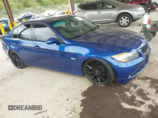 2008 BMW 3 Series 328i with VIN WBAVA335X8KX87371, listed as a IAAI auction lot 42610127 with 153,266 mi miles and . Bid and sale history available at DreamBid. Image 1.