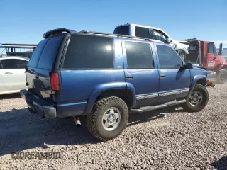 2000 Chevrolet Tahoe Z71 with VIN 1GNEK13R7YR152646, listed as a Copart auction lot 79464414 with 199,966 mi miles and Salvage title. Bid and sale history available at DreamBid. Image 3.