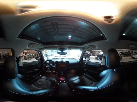 2016 MINI Countryman S with VIN WMWZC5C57GWU20085, listed as a IAAI auction lot 42403406 with 90,592 mi miles and . Bid and sale history available at DreamBid. Image 22.