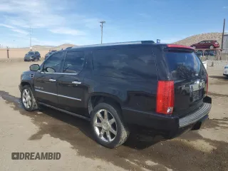 2008 Cadillac Escalade ESV z VIN 1GYFK66868R143475, wystawiony jako Copart lot #44468395 z przebiegiem 195 093 mil mil oraz Szkoda całkowita • Salvage title. Historia ofert i sprzedaży dostępna na DreamBid. Obrazek 2.