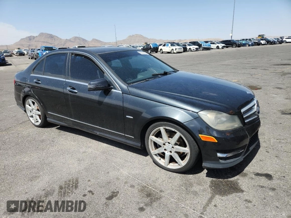 2012 Mercedes-Benz C 250 Sport z VIN WDDGF4HB3CA597983, wystawiony jako Copart lot #62301835 z przebiegiem 194 268 mil mil oraz Czysty tytuł • Clean title. Historia ofert i sprzedaży dostępna na DreamBid. Obrazek 4.