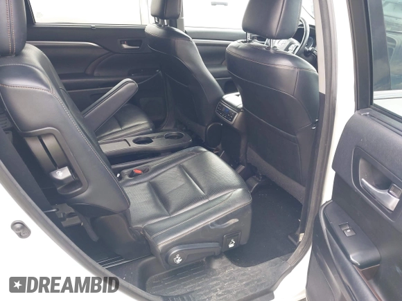 2017 Toyota Highlander Limited with VIN 5TDDZRFH2HS461797, listed as a IAAI auction lot 41953255 with 120,464 mi miles and . Bid and sale history available at DreamBid. Image 8.