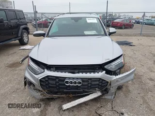 2022 Audi Q5 S line Premium Plus with VIN WA1EAAFY5N2058178, listed as a IAAI auction lot 40869433 with 21,931 mi miles. Bid and sale history available at carsss.com. Image 13.