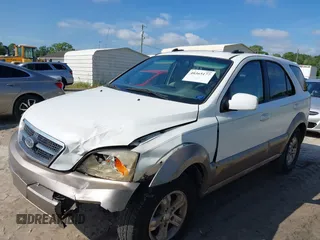 2006 Kia Sorento LX with VIN KNDJD733165595587, listed as a IAAI auction lot 40365177 with 206,234 mi miles and . Bid and sale history available at DreamBid. Image 6.