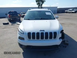 2018 Jeep Cherokee Latitude z VIN 1C4PJMCB7JD602016, wystawiony jako IAAI lot #42153460 z przebiegiem 97 757 mil mil oraz . Historia ofert i sprzedaży dostępna na DreamBid. Obrazek 11.
