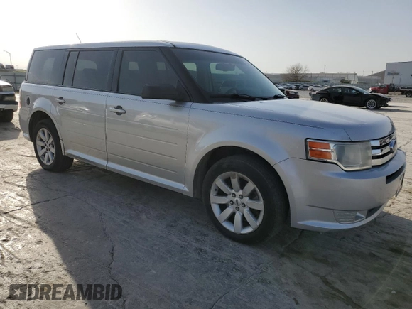 2009 Ford Flex SE with VIN 2FMDK51C79BA02661, listed as a Copart auction lot 49038135 with 190,096 mi miles and Salvage Title. Bid and sale history available at carsss.com. Image 4.