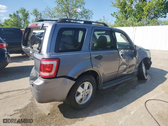 2008 Ford Escape XLT with VIN 1FMCU031X8KA77833, listed as a Copart auction lot 52677714 with 218,934 mi miles and Non Repairable. Bid and sale history available at carsss.com. Image 3.