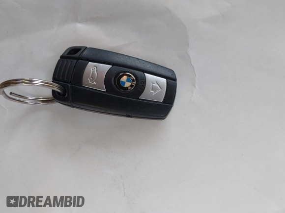 2007 BMW 3 Series 328xi with VIN WBAVC93527KX56871, listed as a IAAI auction lot 42622580 with 164,047 mi miles and . Bid and sale history available at DreamBid. Image 11.