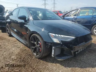 2024 Audi RS 3 z VIN WUAG4DGY5RA908217, wystawiony jako Copart lot #62912454 z przebiegiem 1643 mil mil oraz Szkody całkowita. Historia ofert i sprzedaży dostępna na DreamBid. Obrazek 4.
