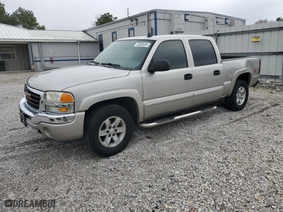 2006 GMC Sierra 1500 SLT with VIN 2GTEK13T461169155, listed as a Copart auction lot 43598585 with 205,608 mi miles and Salvage Title. Bid and sale history available at carsss.com. Image 1.