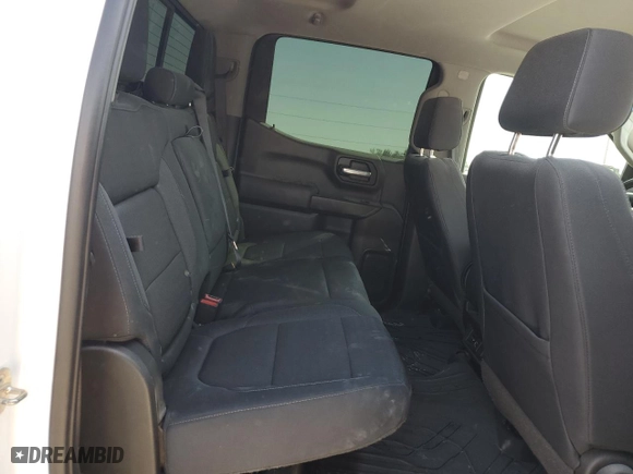 2019 Chevrolet Silverado 1500 LT with VIN 3GCPWCED0KG282052, listed as a Copart auction lot 48392005 with 106,567 mi miles and Salvage Title. Bid and sale history available at carsss.com. Image 10.