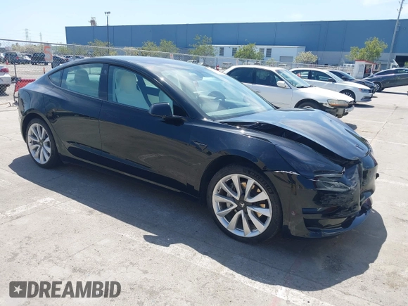 2019 Tesla Model 3 Long Range with VIN 5YJ3E1EB6KF192477, listed as a IAAI auction lot 41981600 with 62,888 mi miles. Bid and sale history available at carsss.com. Image 1.