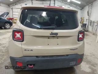 2017 Jeep Renegade Trailhawk z VIN ZACCJBCB6HPE97998, wystawiony jako IAAI lot #42435849 z przebiegiem 105 490 mil mil oraz . Historia ofert i sprzedaży dostępna na DreamBid. Obrazek 15.