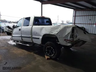 2001 Chevrolet Silverado 1500 LT with VIN 2GCEC19T211399144, listed as a IAAI auction lot 41528968 with 193,357 mi miles. Bid and sale history available at carsss.com. Image 3.