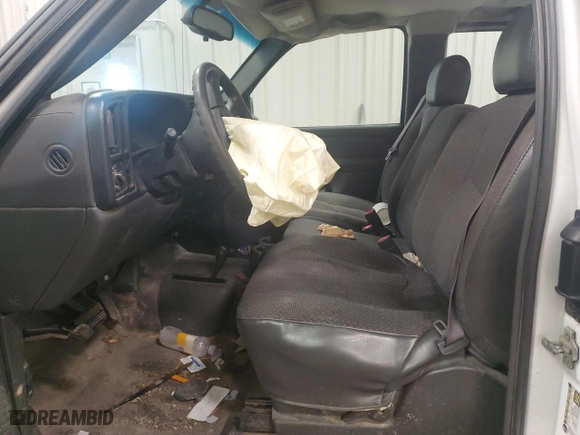2004 Chevrolet Silverado 1500 LS with VIN 1GCEK19VX4E330712, listed as a Copart auction lot 43414245 with 0 mi miles and Clean Title. Bid and sale history available at carsss.com. Image 7.