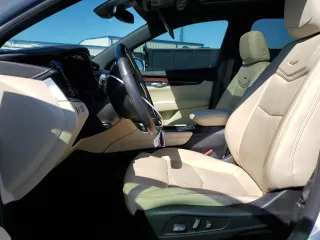 2019 Cadillac XT5 Luxury FWD z VIN 1GYKNCRS6KZ271427, wystawiony jako Copart lot #58873725 z przebiegiem Nie podano mil oraz Szkody całkowita. Historia ofert i sprzedaży dostępna na DreamBid. Obrazek 7.