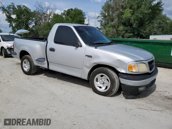 2000 Ford F-150 XL with VIN 1FTZF1727YNB38782, listed as a Copart auction lot 55749405 with 195,440 mi miles and Salvage title. Bid and sale history available at DreamBid. Image 4.