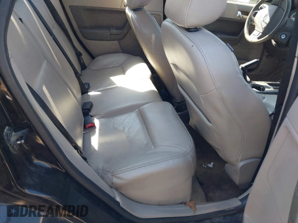 2011 Ford Focus SEL with VIN 1FAHP3HN9BW164787, listed as a IAAI auction lot 41637323 with Not Provided miles. Bid and sale history available at carsss.com. Image 8.
