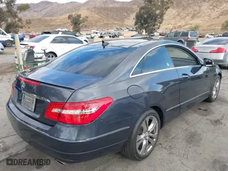 2011 Mercedes-Benz E-Class E 350 with VIN WDDKJ5GB7BF121415, listed as a IAAI auction lot 41343754 with 129,622 mi miles. Bid and sale history available at carsss.com. Image 4.