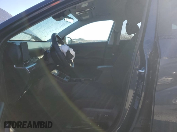 2025 Hyundai Kona SEL Convenience with VIN KM8HCCAB3SU217271, listed as a Copart auction lot 42776735 with 6,135 mi miles and Salvage Title. Bid and sale history available at DreamBid. Image 7.