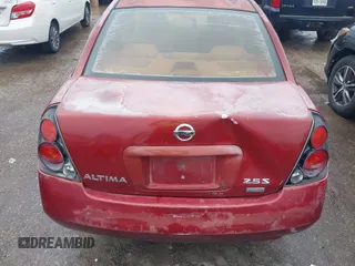2006 Nissan Altima 2.5 with VIN 1N4AL11D96N401521, listed as a IAAI auction lot 41451401 with 233,591 mi miles. Bid and sale history available at carsss.com. Image 13.