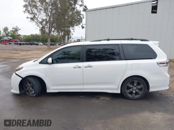 2017 Toyota Sienna SE with VIN 5TDXZ3DC8HS787136, listed as a IAAI auction lot 42062413 with 87,386 mi miles and . Bid and sale history available at DreamBid. Image 14.