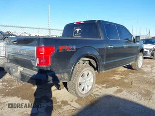 2020 Ford F-150 XL z VIN 1FTEW1E40LFA13676, wystawiony jako IAAI lot #41456139 z przebiegiem 89 287 mil mil oraz . Historia ofert i sprzedaży dostępna na DreamBid. Obrazek 4.