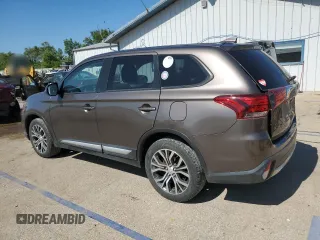 2018 Mitsubishi Outlander ES with VIN JA4AZ3A38JZ013798, listed as a Copart auction lot 62753915 with 111,069 mi miles and Salvage title. Bid and sale history available at DreamBid. Image 2.