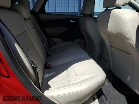 2016 Ford Focus Electric z VIN 1FADP3R4XGL203321, wystawiony jako Copart lot #49540014 z przebiegiem 31 348 mil mil oraz Nie do naprawy. Historia ofert i sprzedaży dostępna na DreamBid. Obrazek 10.