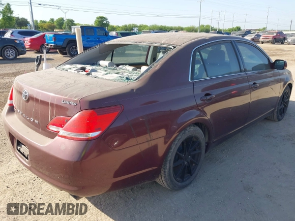 2006 Toyota Avalon XL with VIN 4T1BK36B36U159962, listed as a IAAI auction lot 42013752 with 214,461 mi miles and . Bid and sale history available at carsss.com. Image 4.