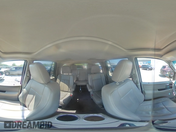 2013 Ford Expedition Limited с VIN 1FMJU1K54DEF41175, выставлен на аукционе Copart как лот 54819105 с пробегом 167 837 миль миль и На запчасти • Non repairable. История ставок и продаж доступна на DreamBid. Изображение 15.