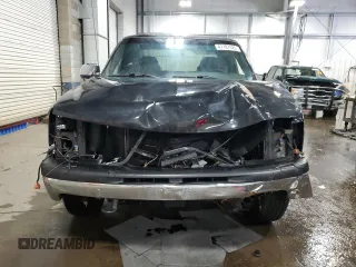 2000 Chevrolet Silverado 1500 LT with VIN 1GCEK19T7YE229468, listed as a Copart auction lot 47787025 with 118,758 mi miles and Salvage Title. Bid and sale history available at DreamBid. Image 5.