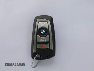 2018 BMW M2 z VIN WBS1J5C59JVA12718, wystawiony jako IAAI lot #41796602 z przebiegiem 53 707 mil mil oraz . Historia ofert i sprzedaży dostępna na DreamBid. Obrazek 11.